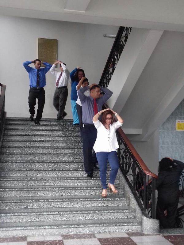 CORTE DE CUENTAS DE LA REP&Uacute;BLICA REALIZA SIMULACRO DE REACCI&Oacute;N ANTE SISMO