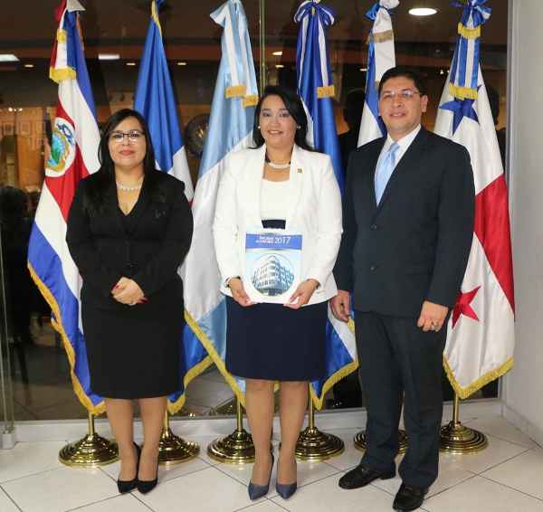 ORGANISMO DE DIRECCI&Oacute;N DE LA CORTE DE CUENTAS PRESENTA INFORME DE LABORES 2017 EN ASAMBLEA LEGISLATIVA