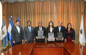 CORTE DE CUENTAS FIRMA ADENDA DE CONVENIO CON LAS ENTIDADES FISCALIZADORAS DE GUATEMALA Y HONDURAS