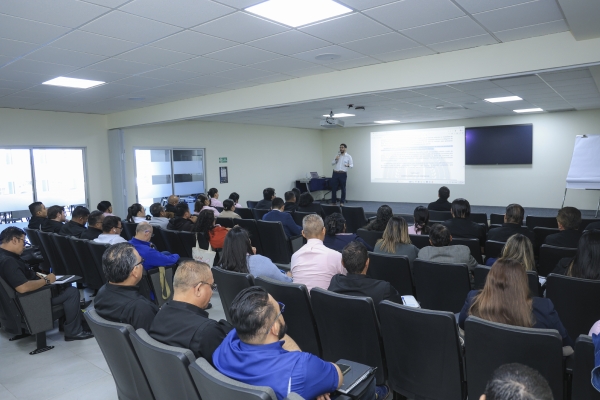DINAC fortalece competencias de auditores de la CCR