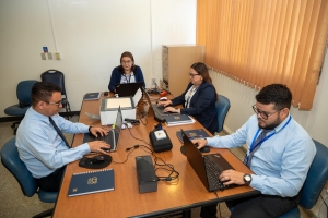 Auditores examinan ejecuci&oacute;n presupuestaria en hospital de Cojutepeque