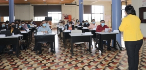 REFUERZAN CONOCIMIENTOS DE LIDERAZGO  EN FUNCIONARIOS DE LA CCR