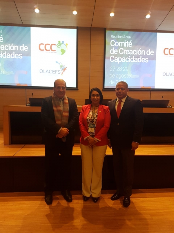 PRESIDENTE CARMEN ELENA RIVAS PARTICIPA EN REUNI&Oacute;N ANUAL DEL CCC