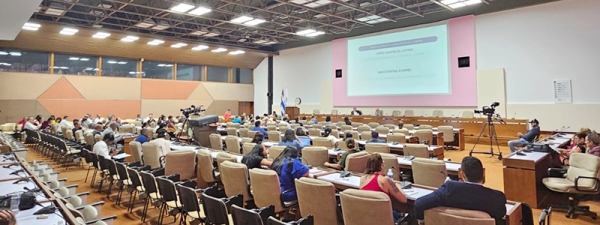 Primer Magistrado CCR participa en el CLAD 2023