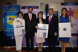 PRIMERA MAGISTRADA PARTICIPA EN LANZAMIENTO DE CAMPA&Ntilde;A &ldquo;ACERCANDO LA JUSTICIA A LA MUJER&rdquo;