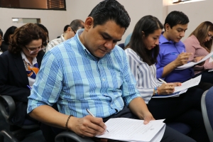 CCR IMPARTE SEMINARIO A SERVIDORES DE LA ADMINISTRACI&Oacute;N  P&Uacute;BLICA SOBRE LEY DE LA CORTE DE CUENTAS