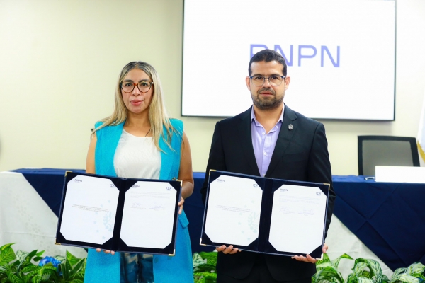 CCR firma convenio con RNPN para agilizar los procesos de fiscalizaci&oacute;n