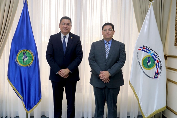 SECRETARIO T&Eacute;CNICO DEL CFR-SICA Y PRESIDENTE DE LA CORTE CENTROAMERICANA DE JUSTICIA COMPARTEN ESFUERZOS EN COM&Uacute;N PARA PROMOVER LA UNI&Oacute;N DEL ISTMO