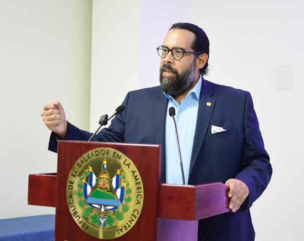 Servidores CCR participaron en capacitaci&oacute;n sobre la Ley de Compras P&uacute;blicas