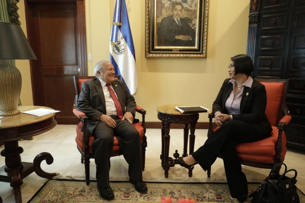 PRESIDENTE CCR SE RE&Uacute;NE CON PRESIDENTE  DE LA REP&Uacute;BLICA PARA COORDINAR ACCIONES DE CONTROL DEL PROCESO DE TRASPASO DE GOBIERNO