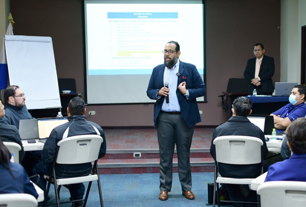 &ldquo;El mejor lugar para que puedan desarrollarse profesionalmente como auditores&rdquo;: Segundo Magistrado