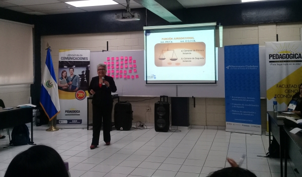 ESTUDIANTES UNIVERSITARIOS CONOCEN FUNCIONES  GENERALES DEL ENTE FISCALIZADOR SUPERIOR