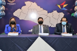 CON FERVOR PATRIO SE CLAUSURA MES DEL BICENTENARIO DE INDEPENDENCIA