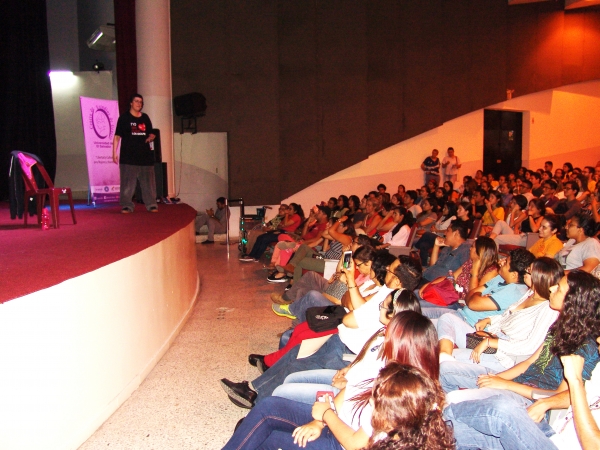 SERVIDORES CCR PARTICIPAN EN CONVERSATORIO SOBRE RELACIONES DE EQUIDAD DE G&Eacute;NERO